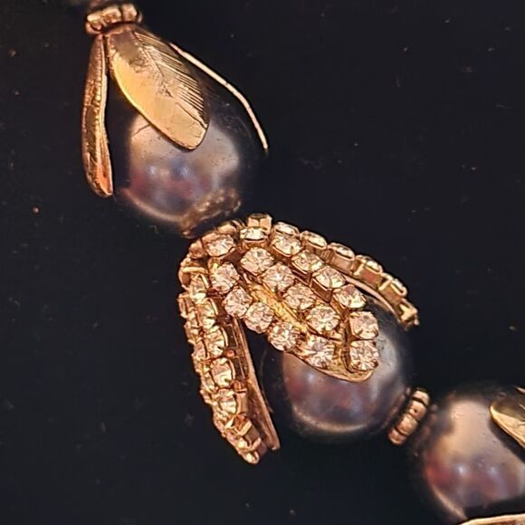 Gorgeous Fashion Jewelry Statement Necklace. - Picture 4 of 6